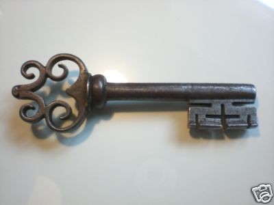 Antica chiave non mia venduta 212 da 14,2 cm.jpg