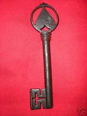 Antica chiave non mia venduta 157 da 13,2 cm.jpg